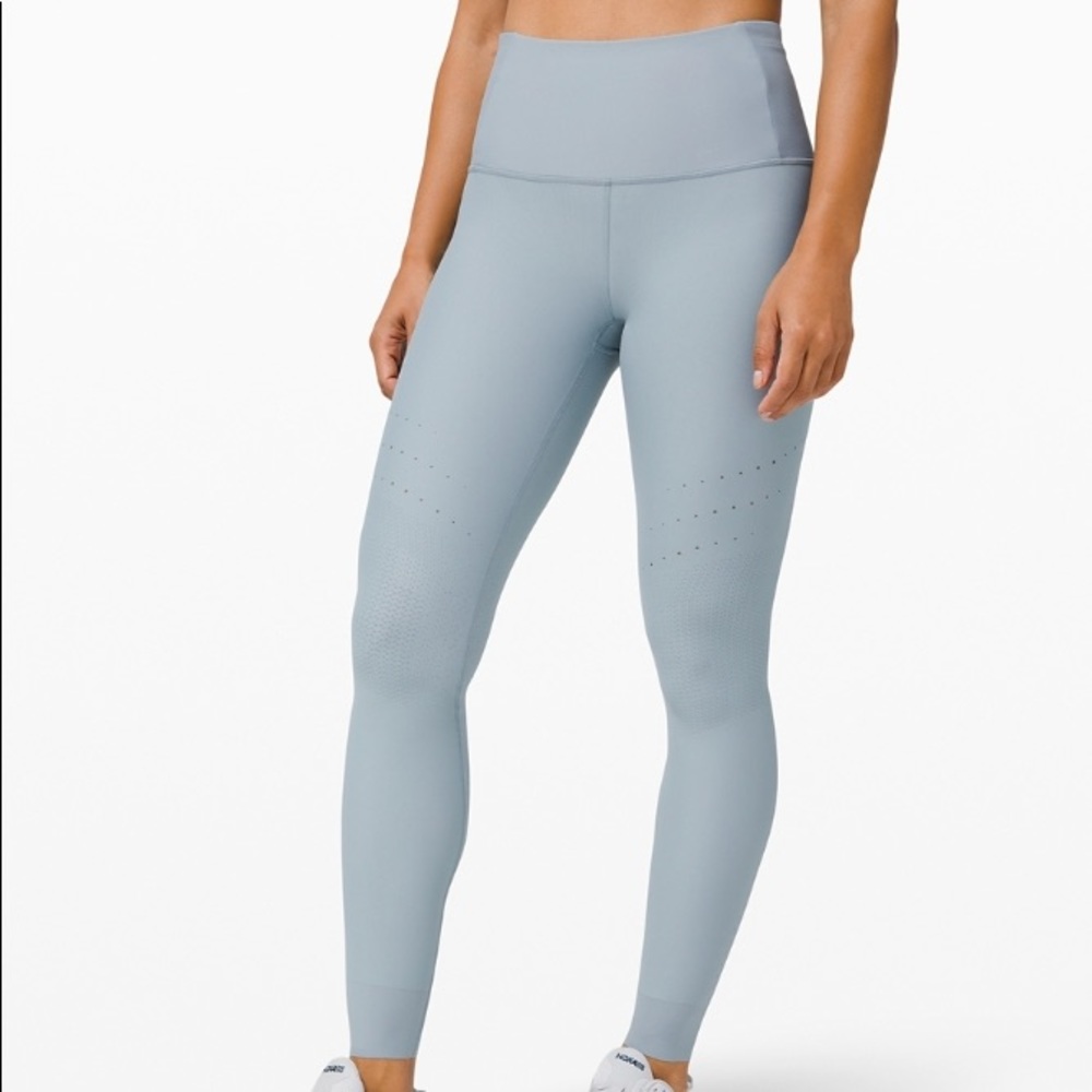 NWOT; Lululemon “Zoned In” tights!